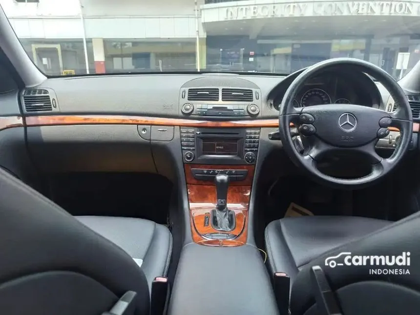 2009 Mercedes-Benz E230 Sedan
