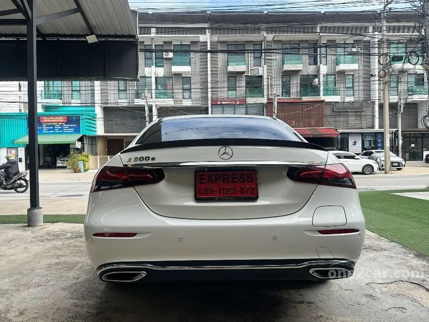 2022 Mercedes-Benz E300 e Avantgarde Sedan