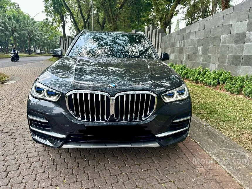 Jual Mobil BMW X5 2023 xDrive40i xLine 3.0 di DKI Jakarta Automatic SUV Abu