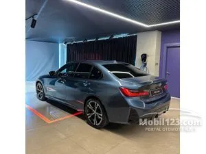 2025 BMW 320i 2.0 M Sport Sedan