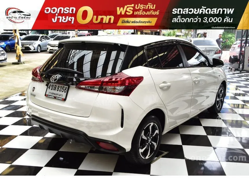 2023 Toyota YARIS Sport Hatchback