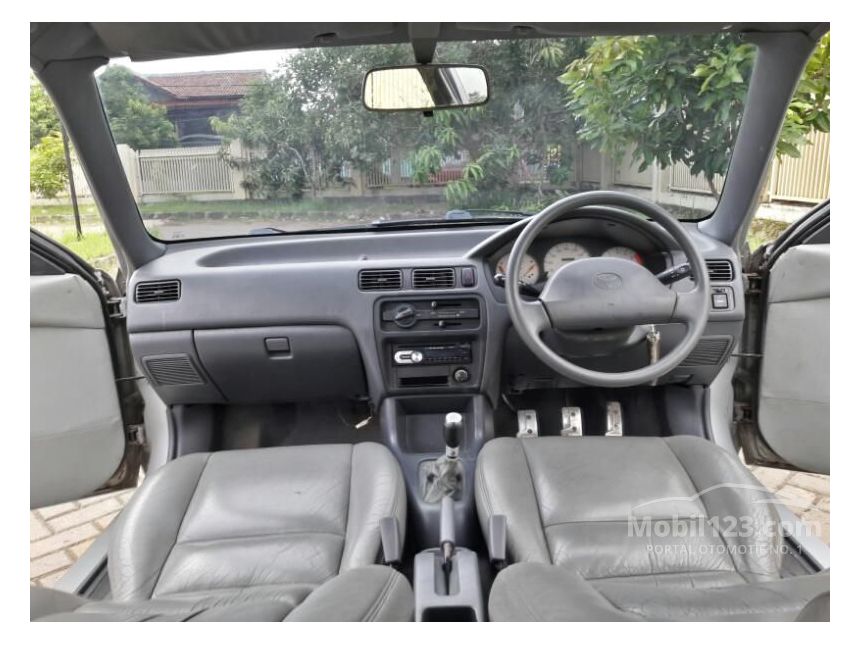 Jual Mobil Toyota Soluna 2001 GLi 1.5 di Banten Manual 