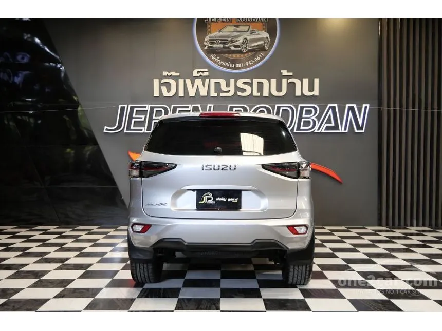 2023 Isuzu MU-X Active SUV