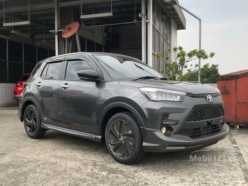 Jual Mobil Toyota Raize 2024 GR Sport 1.0 di Kalimantan Barat Automatic Wagon Abu