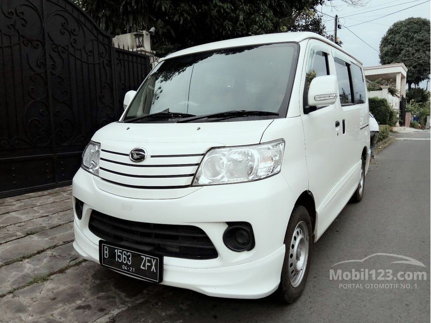 Jual Mobil Daihatsu Luxio 2016 D 1 5 Di Dki Jakarta Manual Mpv Putih