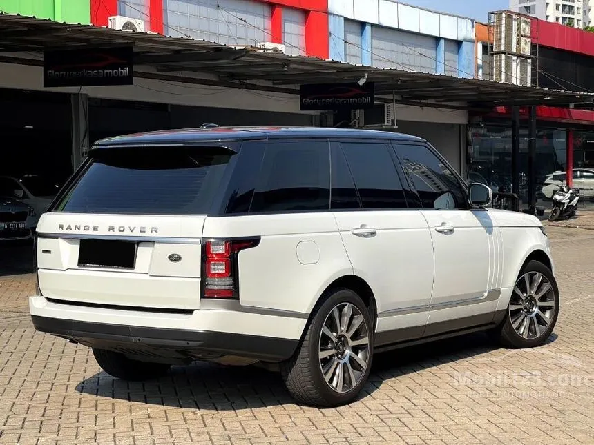 2014 Land Rover Range Rover Vogue SUV