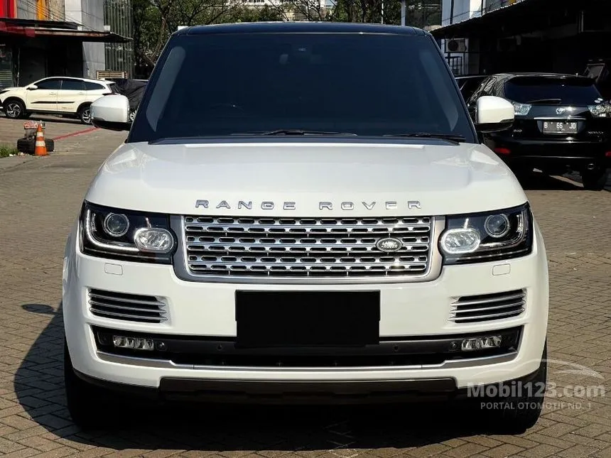 2014 Land Rover Range Rover Vogue SUV