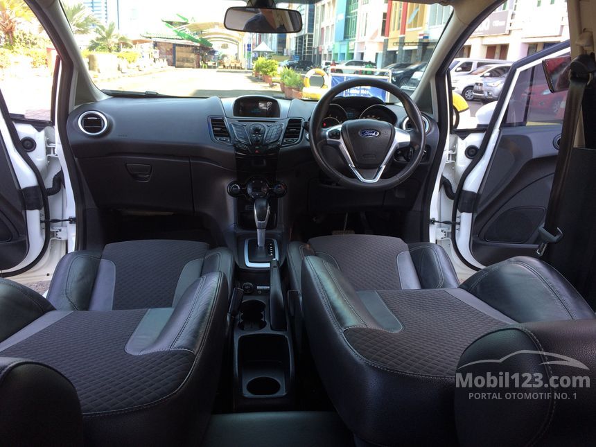  Jual  Mobil  Ford  Fiesta  2014 EcoBoost S 1 0 di DKI Jakarta 