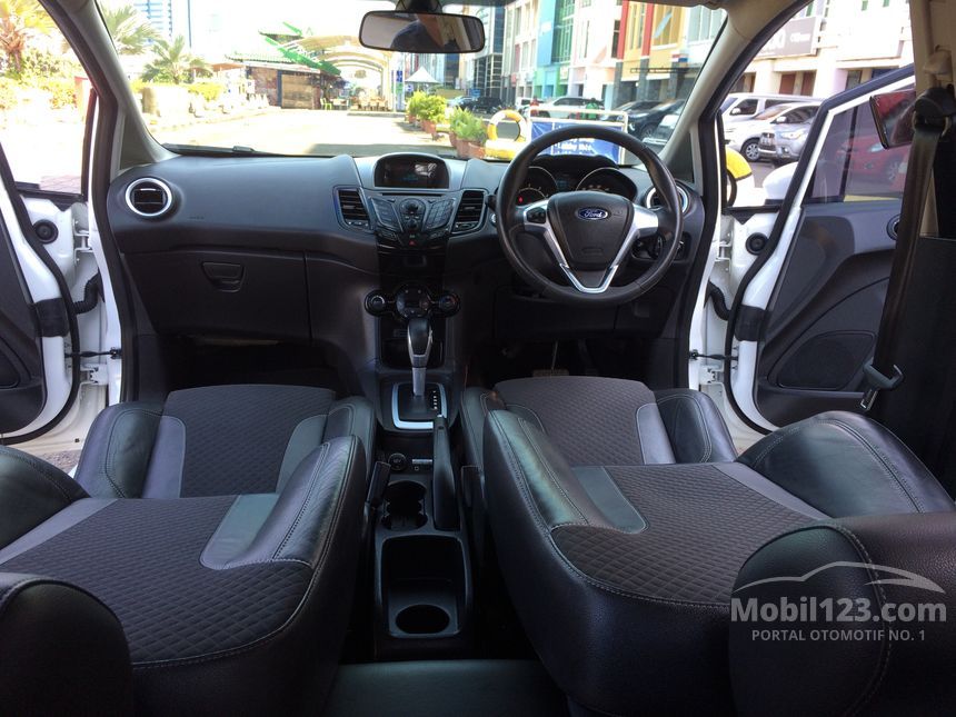 Jual Mobil  Ford  Fiesta  2014 EcoBoost S 1 0 di DKI Jakarta 