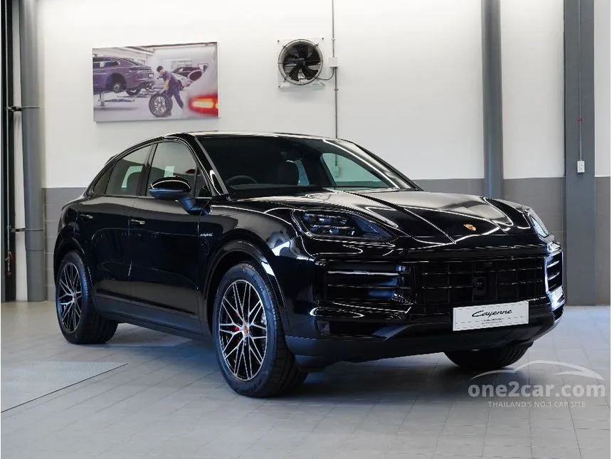 2026 Porsche CAYENNE S E-Hybrid Coupe