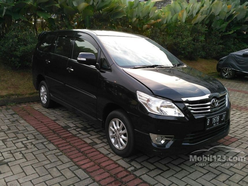 Jual Mobil  Toyota  Kijang  Innova  2013 V Luxury  2 0 di 