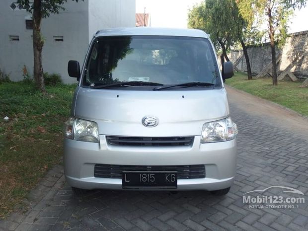 Daihatsu Mobil bekas dijual di Kediri Jawa-timur 