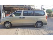 2011 Hyundai H-1 2.5 (ปี 08-16) Maesto Deluxe Van AT