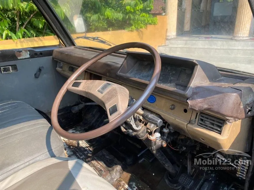 1983 Mitsubishi Colt L300 Pick Up L/D Pickup