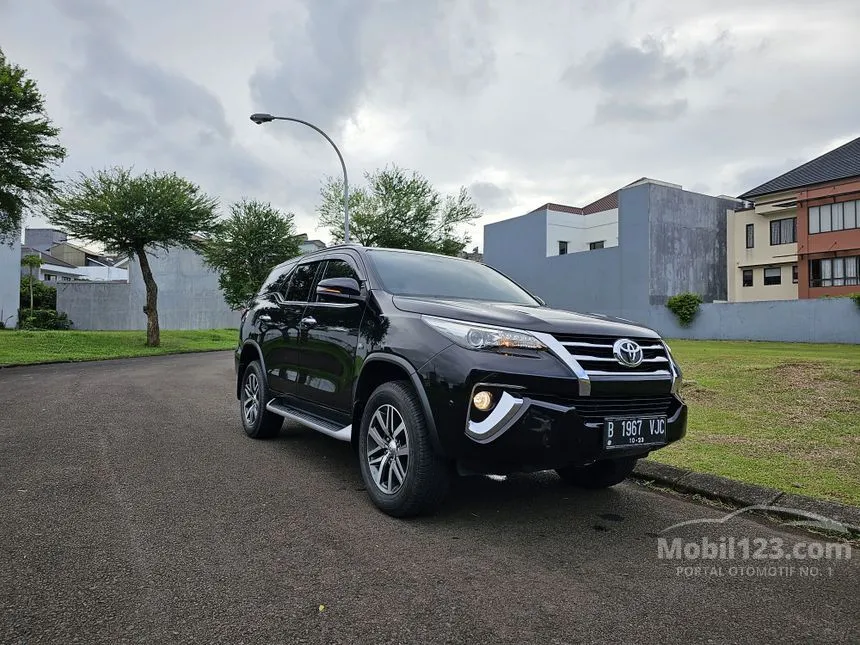 Jual Mobil Toyota Fortuner 2018 SRZ 2.7 di Banten Automatic SUV Hitam Rp 318.000.000
