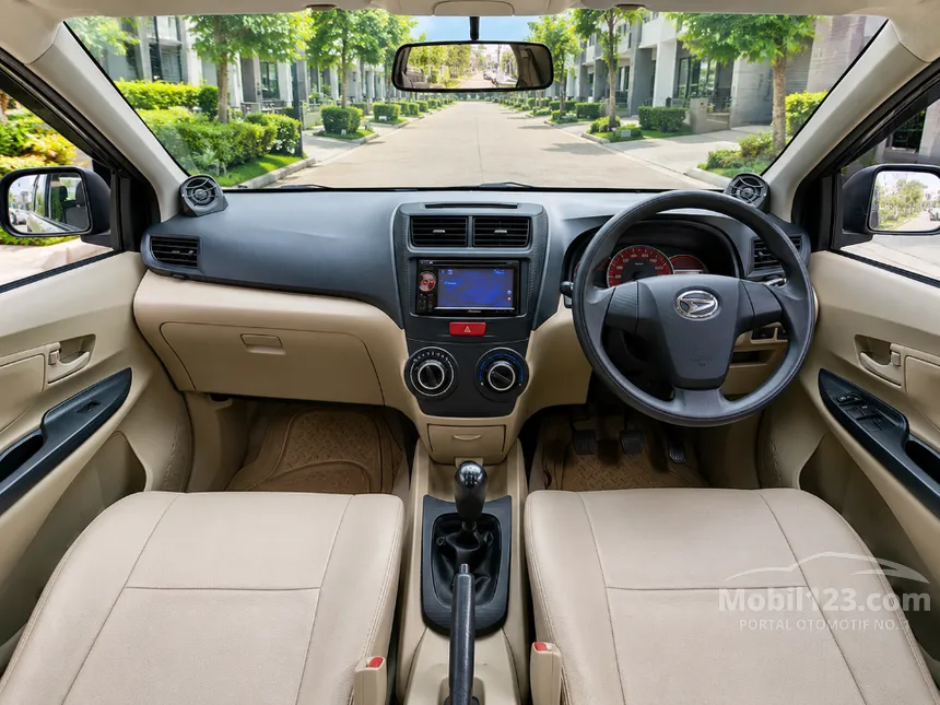 2012 Daihatsu Xenia R MPV