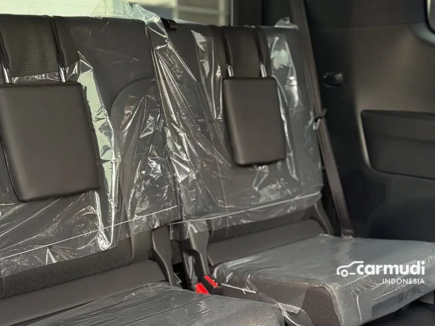 2025 Toyota Land Cruiser 300 GR-S 4X4 (Premium Colour) SUV