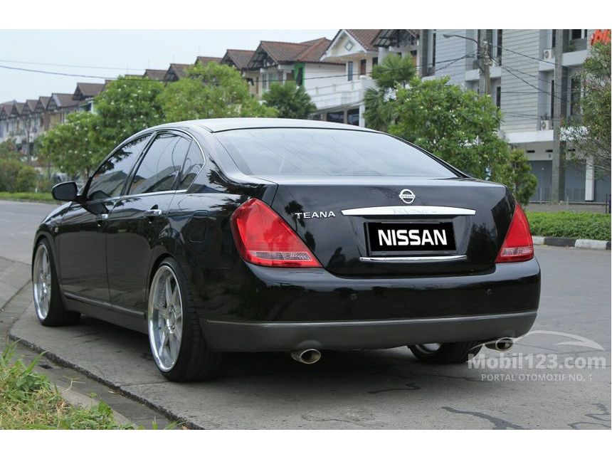 Nissan teana 2004