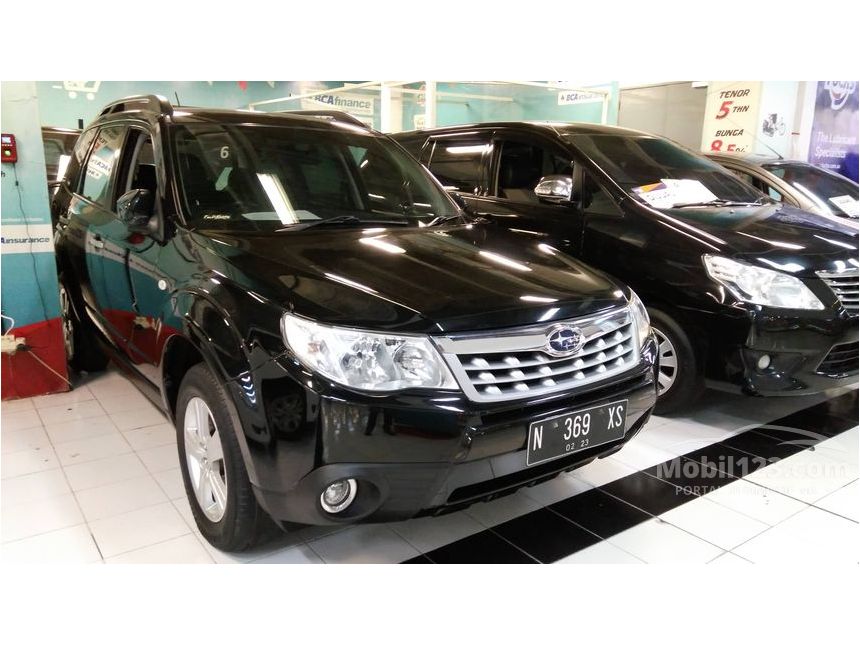 Jual Mobil Subaru  Forester  2012 2 0 di Jawa Timur 