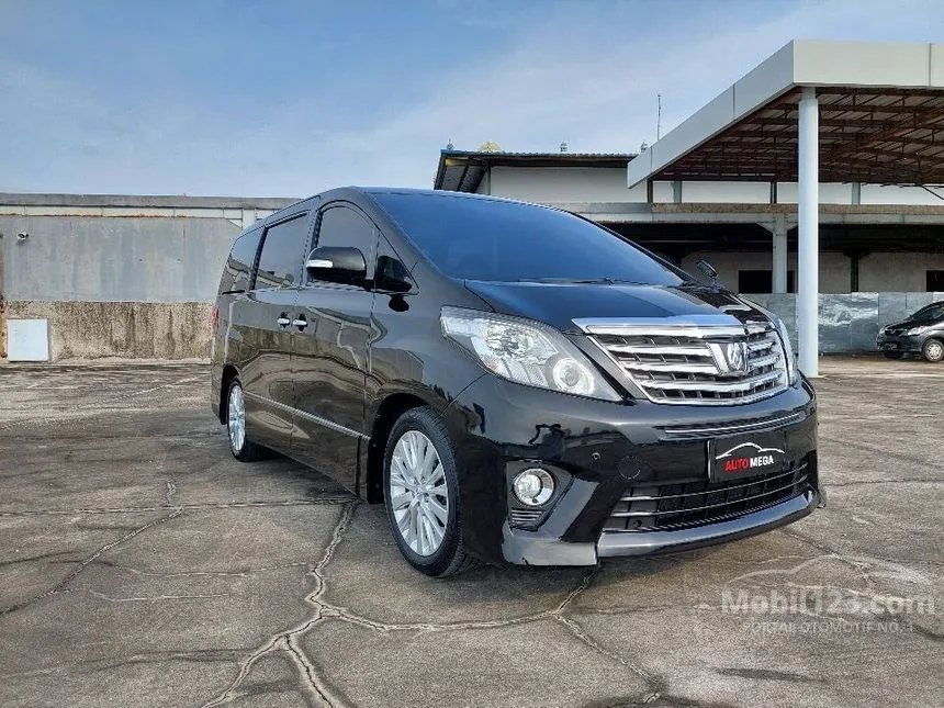2014 Toyota Alphard SC MPV