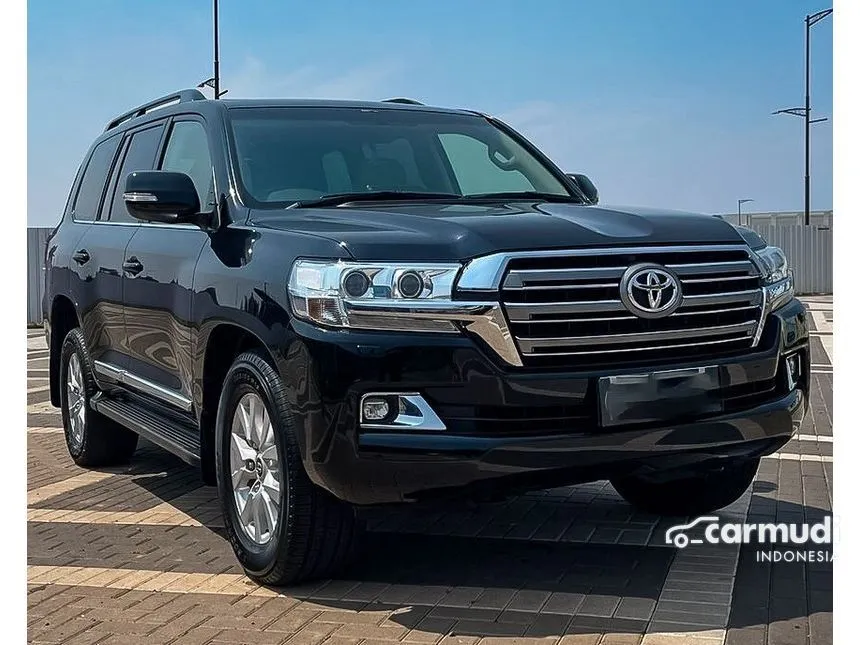 2016 Toyota Land Cruiser Standard Spec E SUV