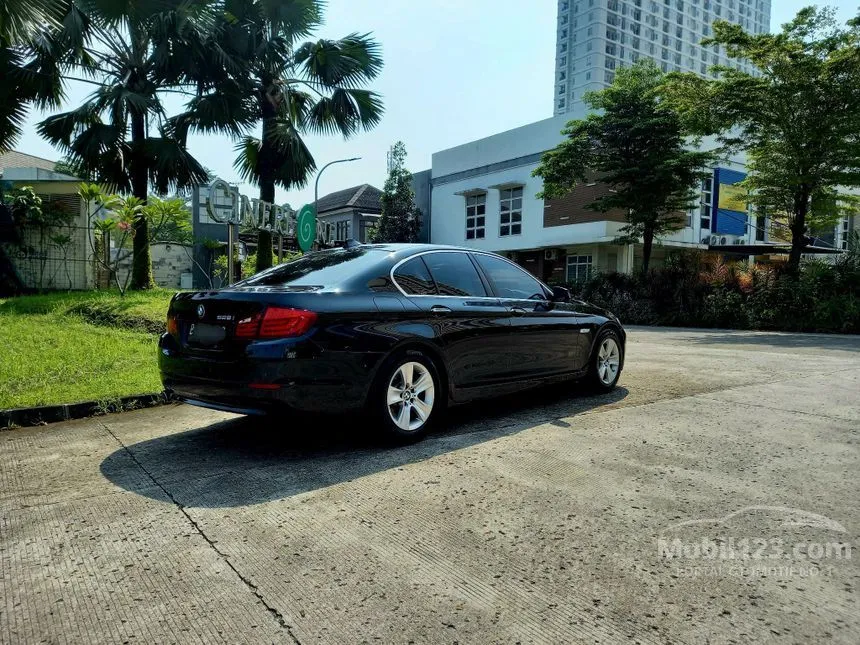 2011 BMW 528i Sedan