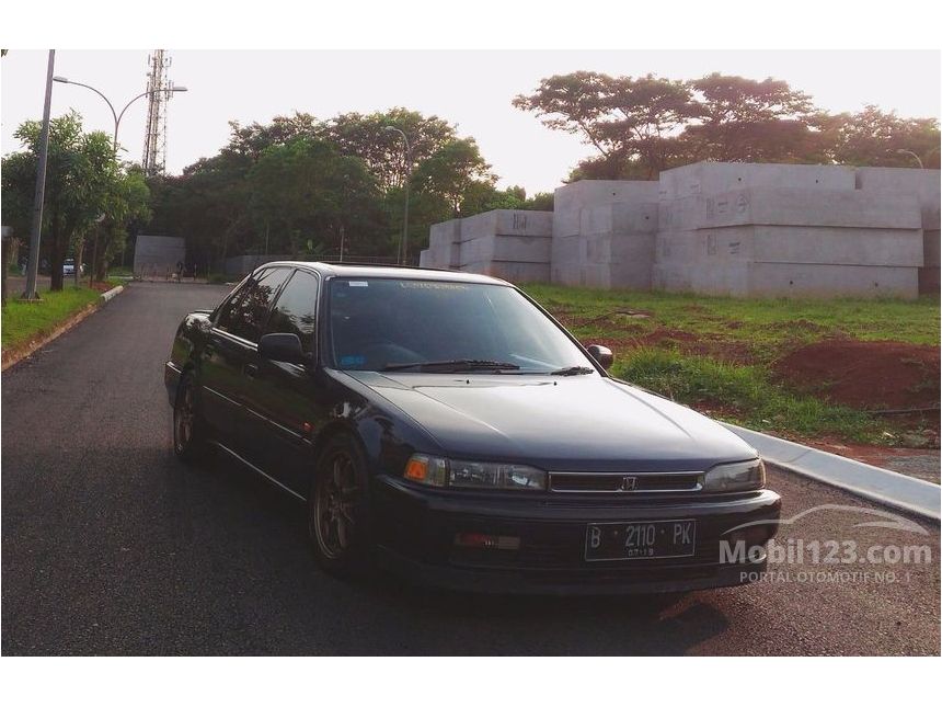 Jual Mobil  Honda Maestro  1990 2 0 di Jawa  Barat  Manual 