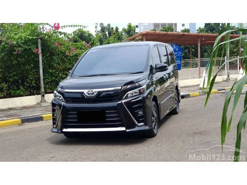 2019 Toyota Voxy Wagon