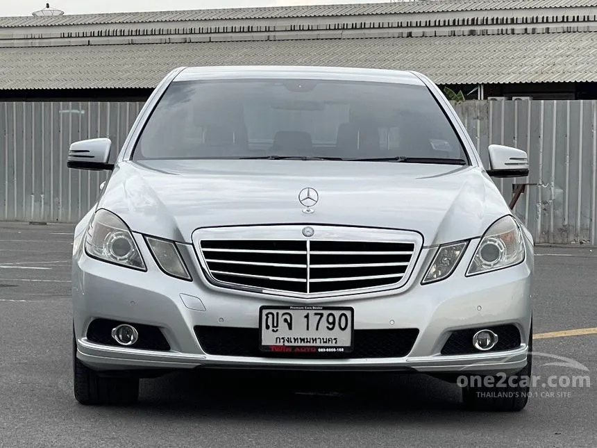 2010 Mercedes-Benz E200 CGI Sedan