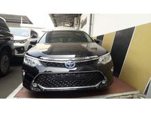 2017 Toyota Camry Hybrid 2.5 BIG SALE