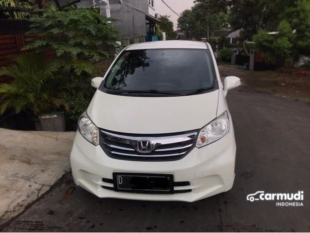 Beli Mobil Honda Freed  Baru  Bekas Kisaran Harga 