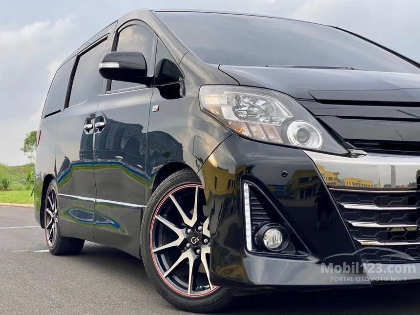 2013 Toyota Alphard GS MPV