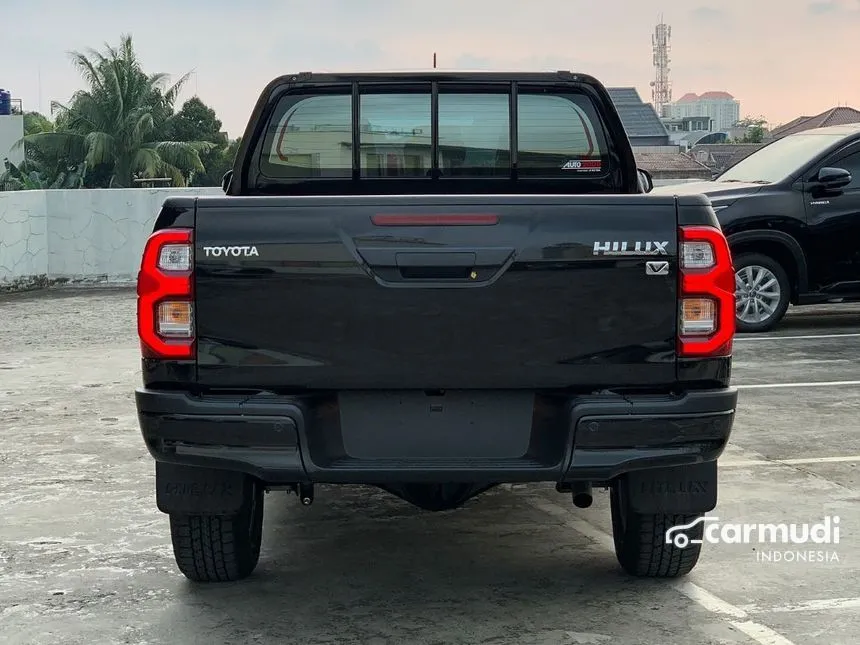 2024 Toyota Hilux V Dual Cab Pick-up