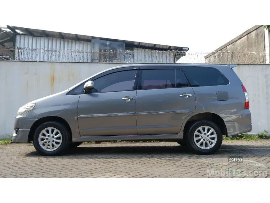 2012 Toyota Kijang Innova V MPV