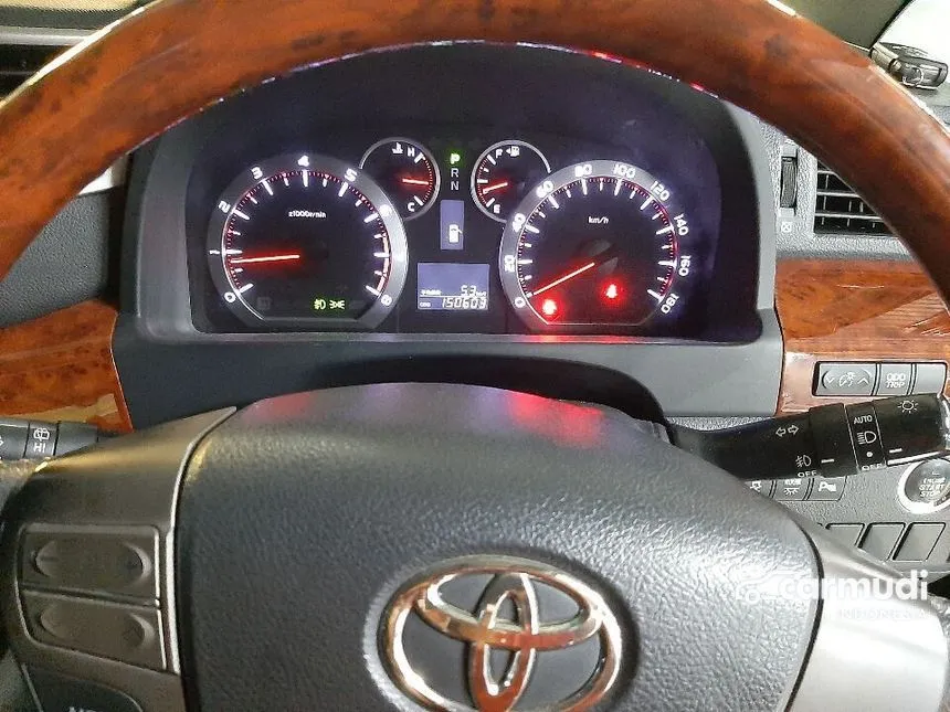 2010 Toyota Alphard S MPV