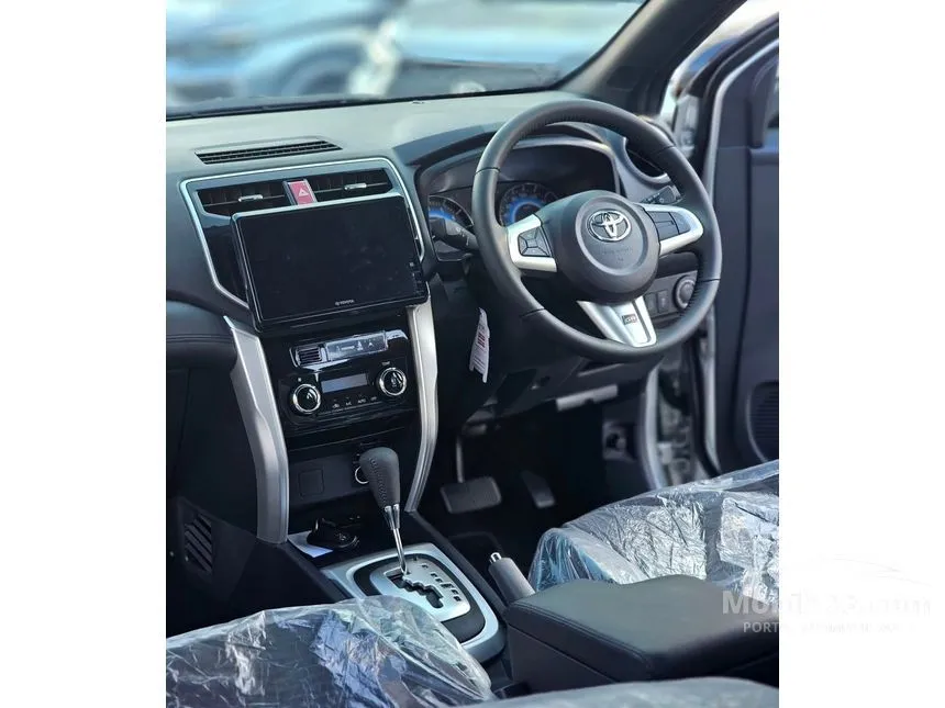 2026 Toyota Veloz V HEV MPV