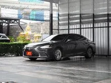 2022 Lexus ES300h 2.5 (ปี 18-24) Grand Luxury Sedan