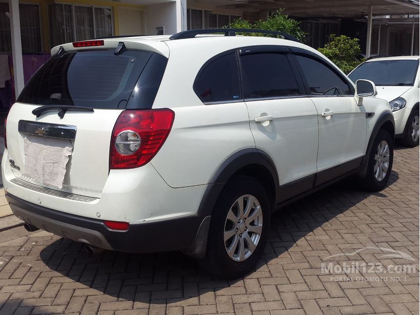 Jual Mobil Chevrolet Captiva 2013 Pearl White 2.0 di Jawa Barat