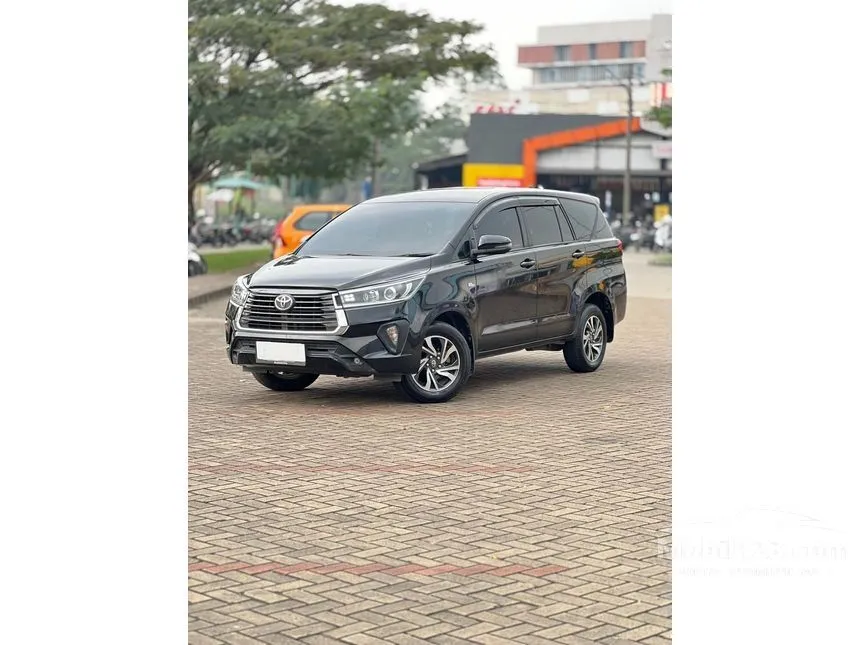 2022 Toyota Kijang Innova V Luxury MPV