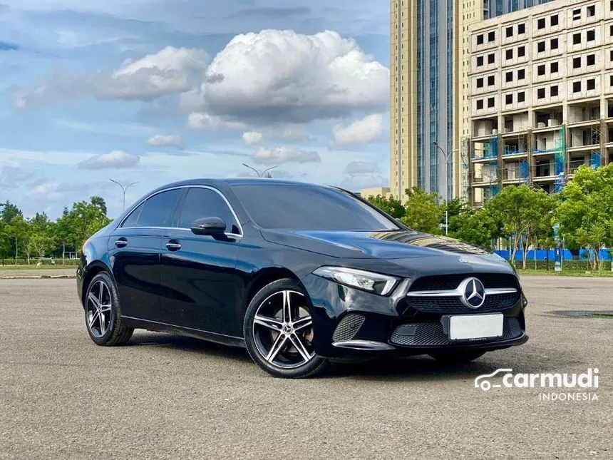 2022 Mercedes-Benz A200 progressive line Sedan
