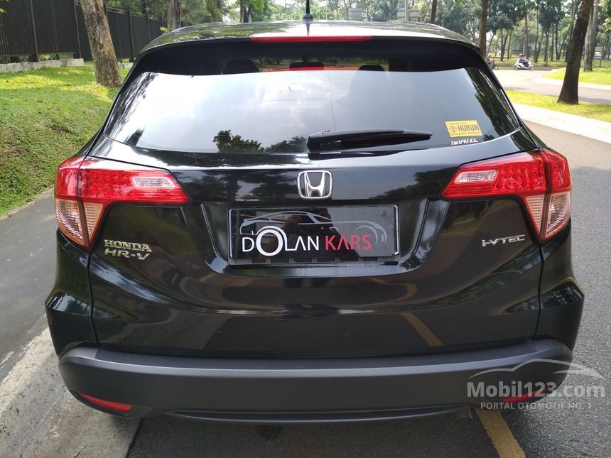 Jual Mobil Honda HR-V 2015 E 1.5 di Banten Automatic SUV Hitam Rp 245.000.000 - 4992454