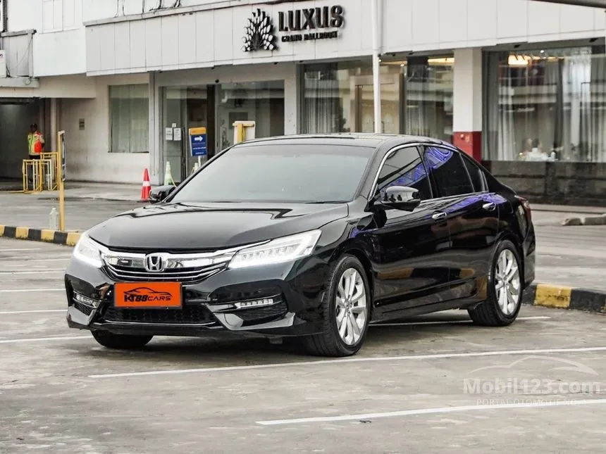 2016 Honda Accord VTi-L Sedan