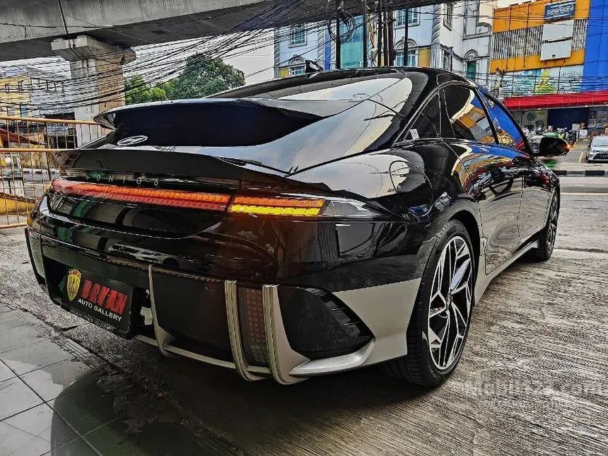 Jual Mobil Hyundai IONIQ 6 2023 Signature Long Range di DKI Jakarta Automatic Sedan Hitam Rp 909.000.000