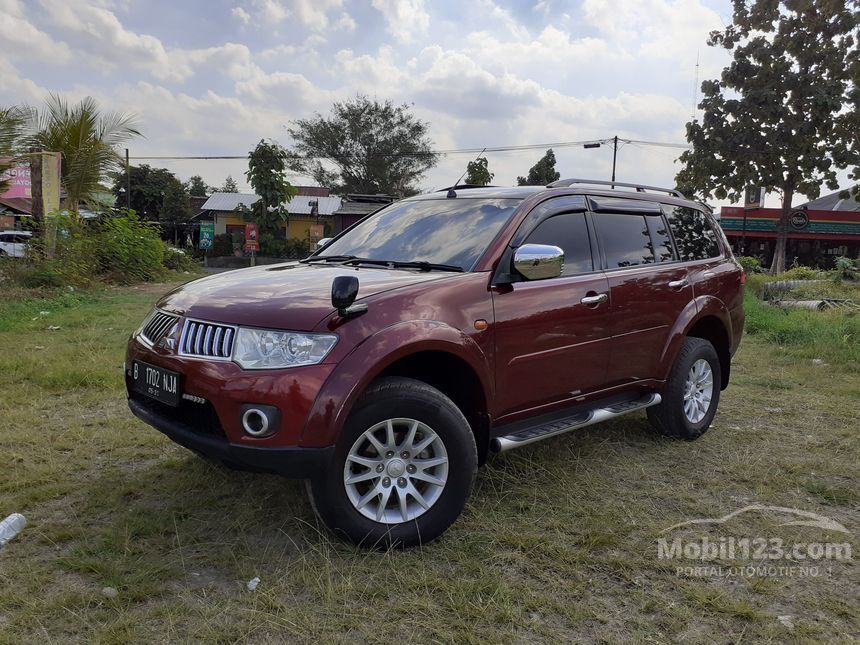 Jual Mobil  Mitsubishi Pajero  Sport  2010  Exceed 2 5 di 