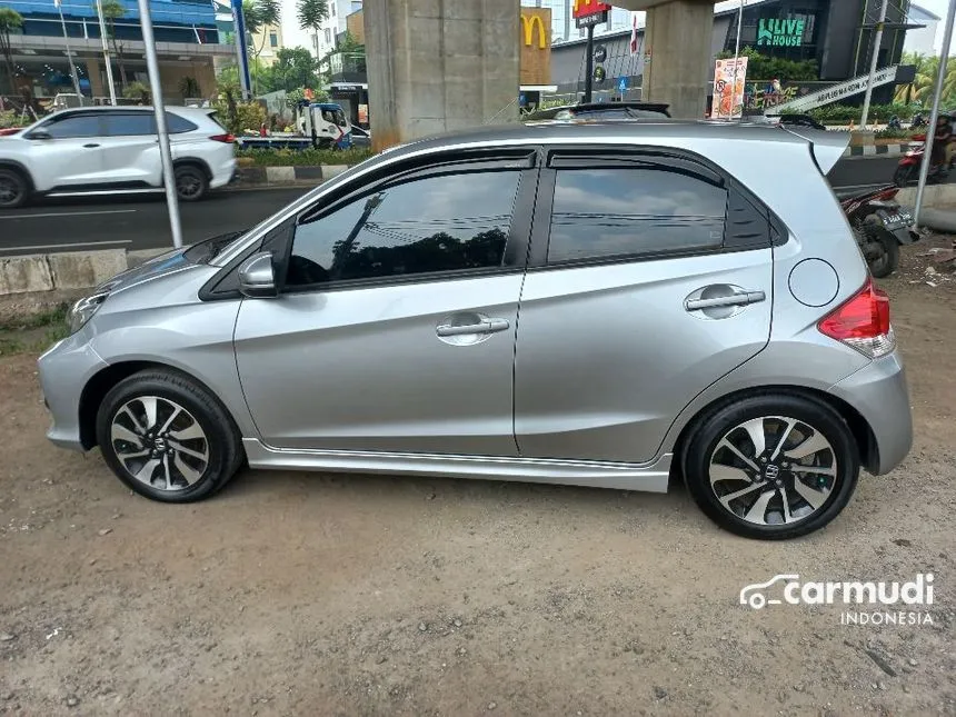 2016 Honda Brio RS Hatchback