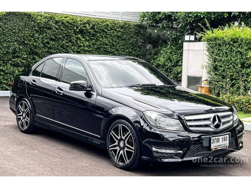 2014 Mercedes-Benz C180 AMG BlueEFFICIENCY Sedan