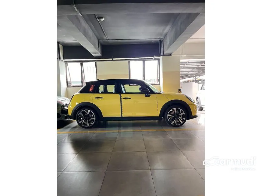 2024 MINI Cooper Cooper S Hatchback