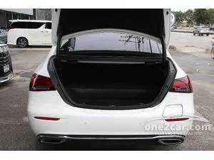 2022 Mercedes-Benz E300 2.0 e Avantgarde Sedan