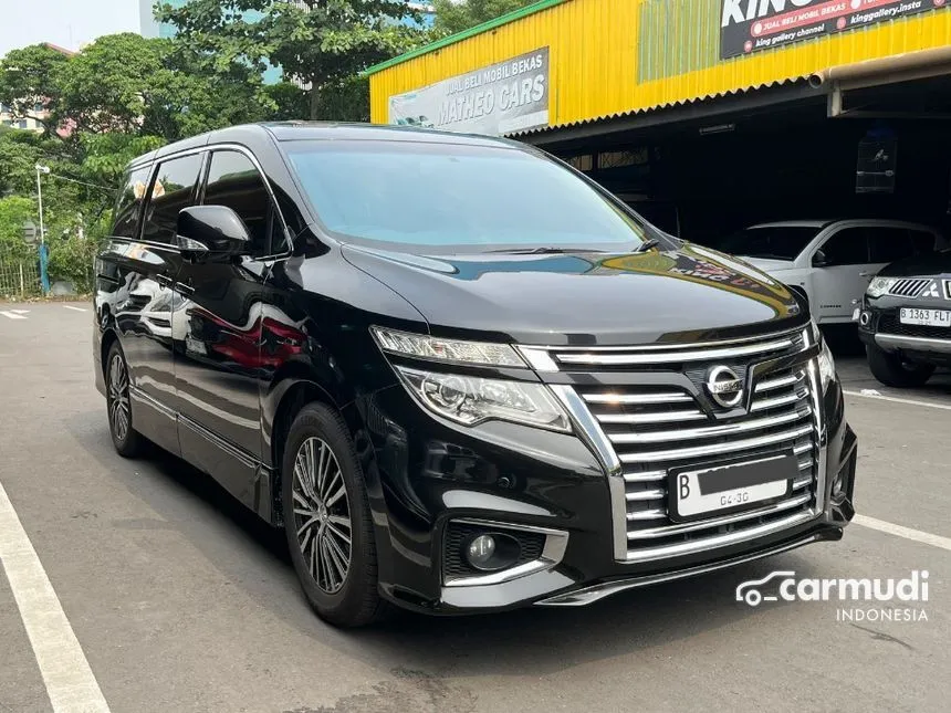 2014 Nissan Elgrand Highway Star MPV