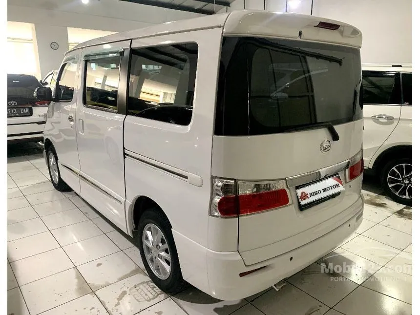 2019 Daihatsu Luxio X MPV